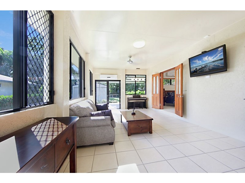 22 Borton St, Balgal Beach QLD 4816