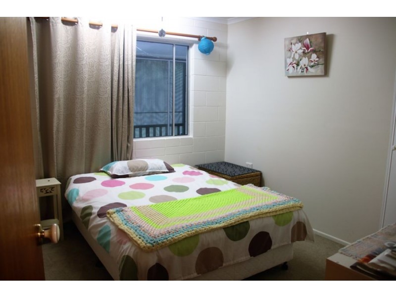 195 Balgal Beach Rd, Balgal Beach QLD 4816