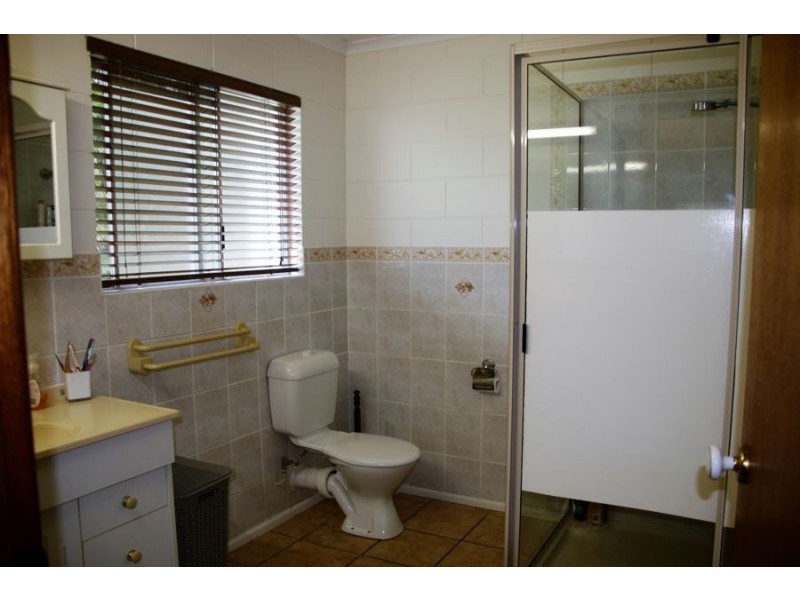 195 Balgal Beach Rd, Balgal Beach QLD 4816