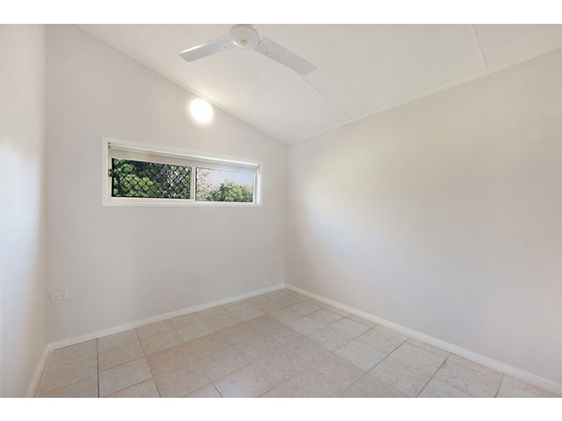 206 Balgal Beach Road, Balgal Beach QLD 4816