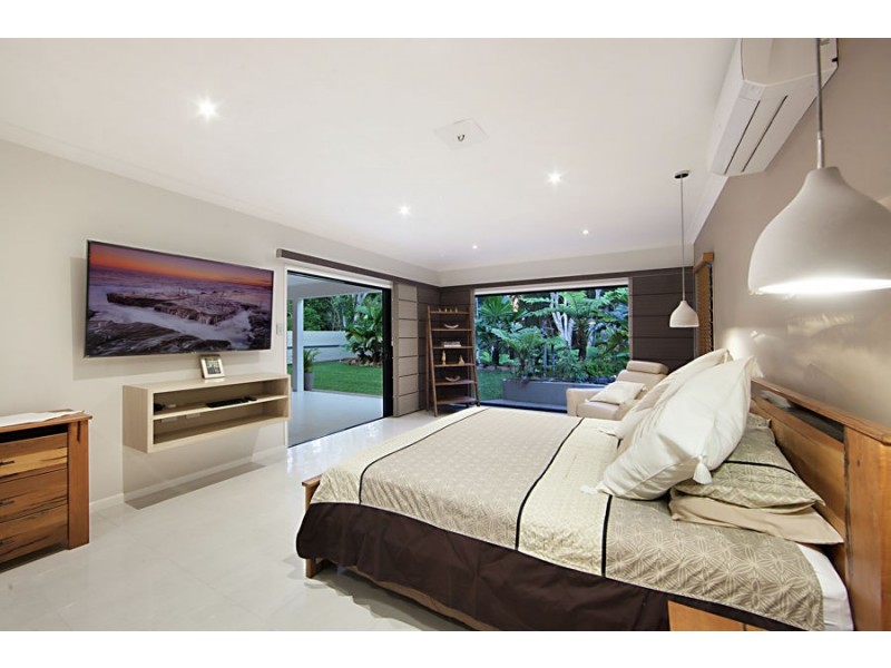 9 Augusta Dr, Balgal Beach QLD 4816