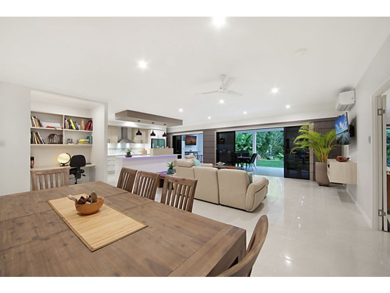 9 Augusta Dr, Balgal Beach QLD 4816