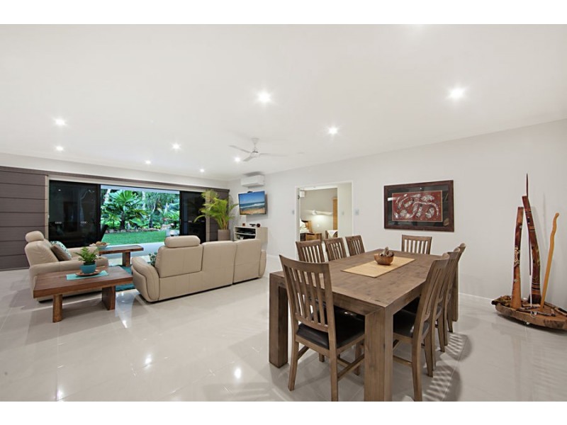 9 Augusta Dr, Balgal Beach QLD 4816