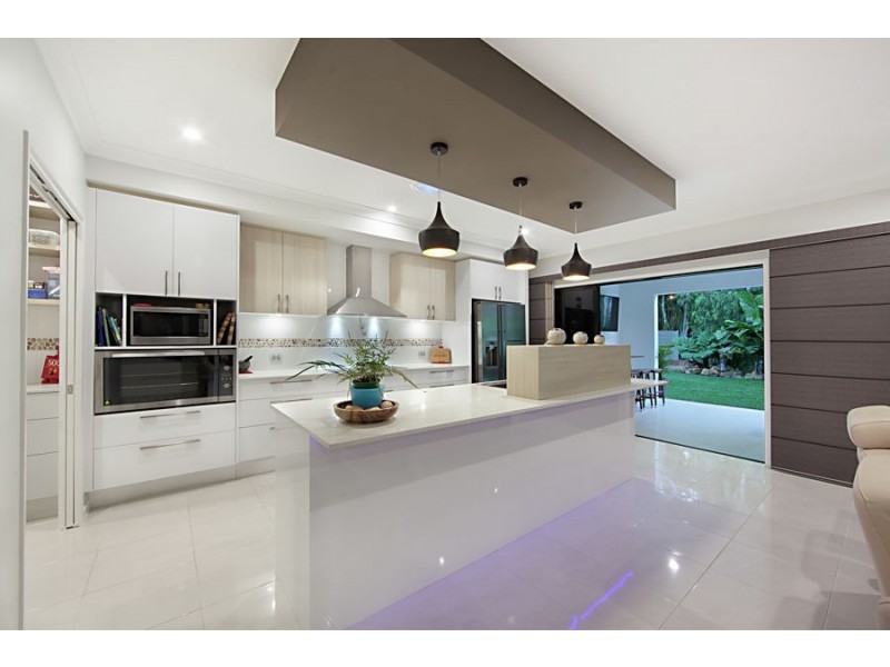 9 Augusta Dr, Balgal Beach QLD 4816