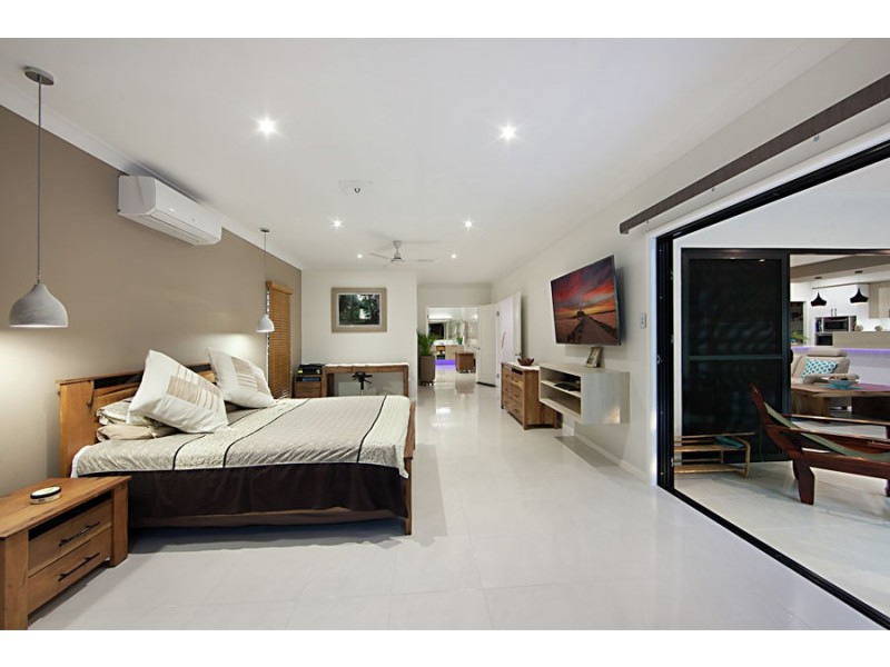 9 Augusta Dr, Balgal Beach QLD 4816