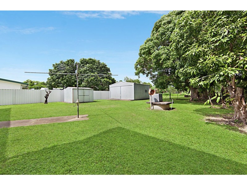 210 Balgal Beach Rd, Balgal Beach QLD 4816