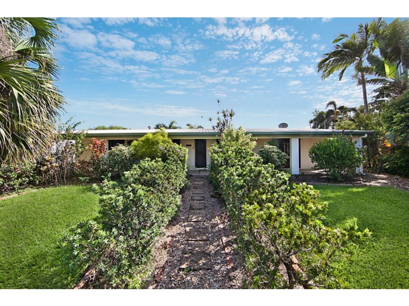 4 Trevina Court, Balgal Beach QLD 4816