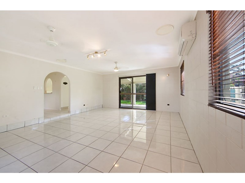 4 Trevina Court, Balgal Beach QLD 4816