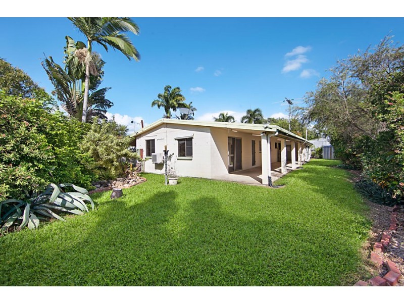 4 Trevina Court, Balgal Beach QLD 4816