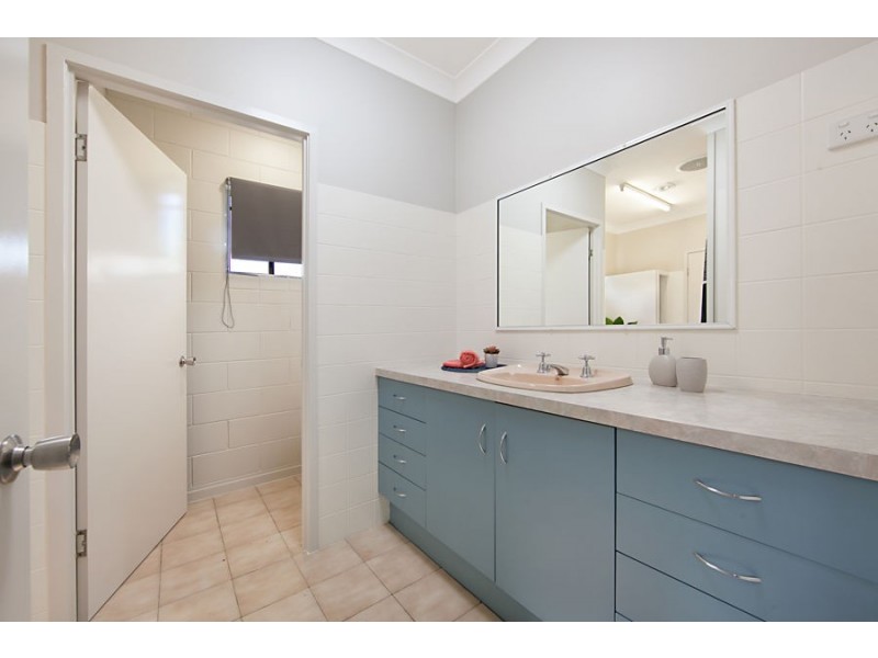 165 Balgal Beach Rd, Balgal Beach QLD 4816