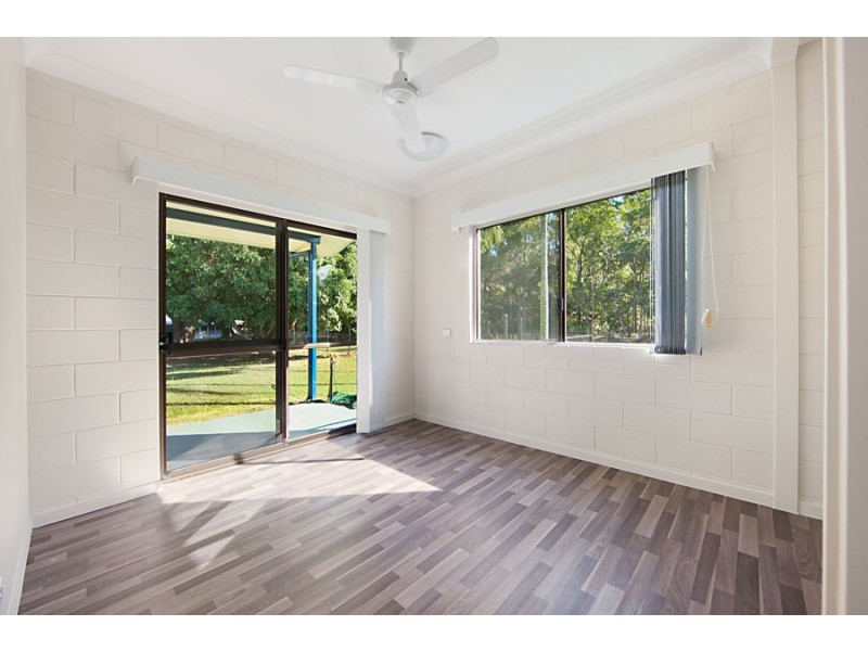 165 Balgal Beach Rd, Balgal Beach QLD 4816