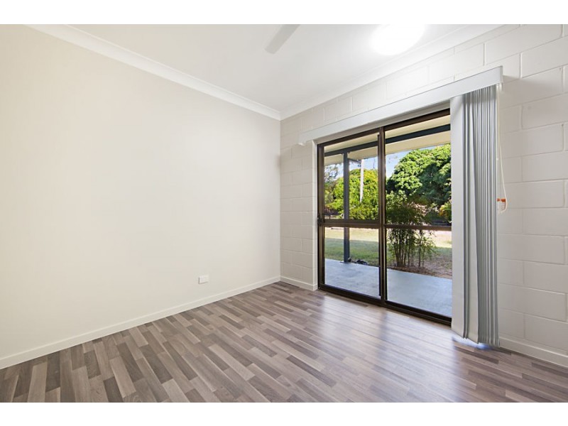 165 Balgal Beach Rd, Balgal Beach QLD 4816