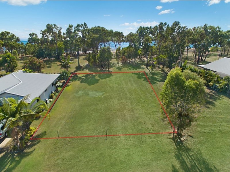 61 Augusta Dr, Balgal Beach QLD 4816