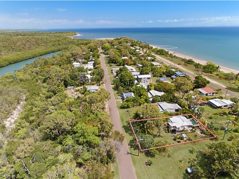 48 Marlin St, Balgal Beach QLD 4816
