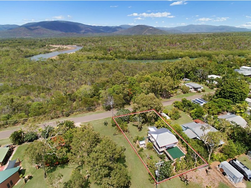 48 Marlin St, Balgal Beach QLD 4816