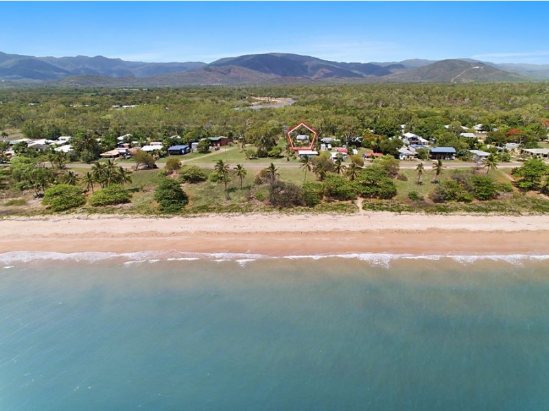 48 Marlin St, Balgal Beach QLD 4816