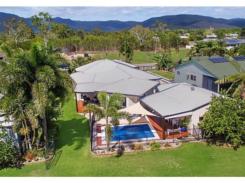 57 Augusta Dr, Balgal Beach QLD 4816