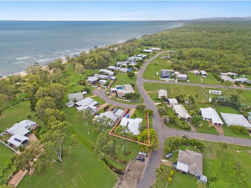 1 The Vines Crt, Balgal Beach QLD 4816