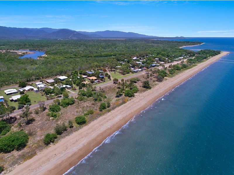 38 Augusta Dr, Balgal Beach QLD 4816