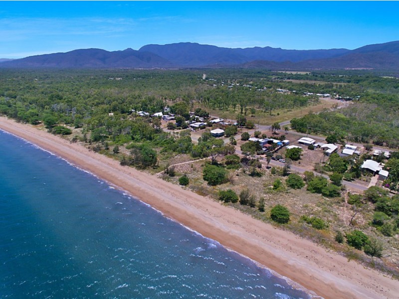7 Augusta Dr, Balgal Beach QLD 4816