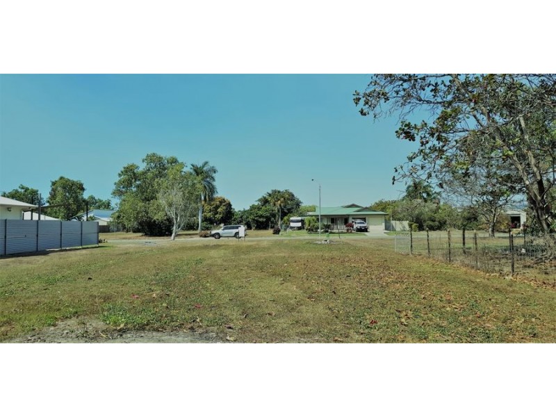 7 Augusta Dr, Balgal Beach QLD 4816