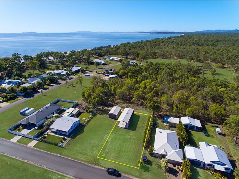 5 Medinah Crt, Balgal Beach QLD 4816