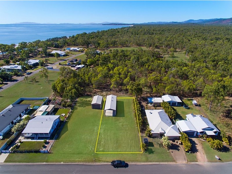 5 Medinah Crt, Balgal Beach QLD 4816