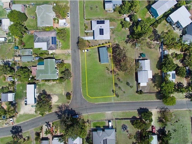 7 Howitson Dr, Balgal Beach QLD 4816