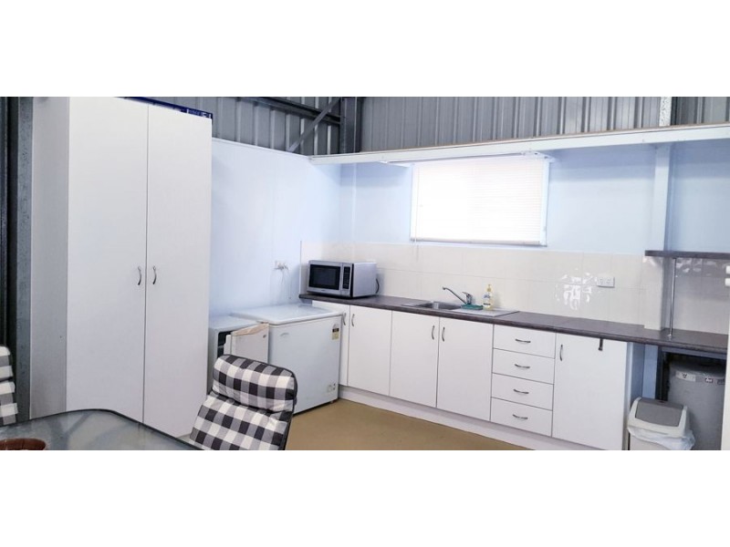 7 Howitson Dr, Balgal Beach QLD 4816