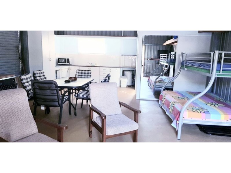 7 Howitson Dr, Balgal Beach QLD 4816