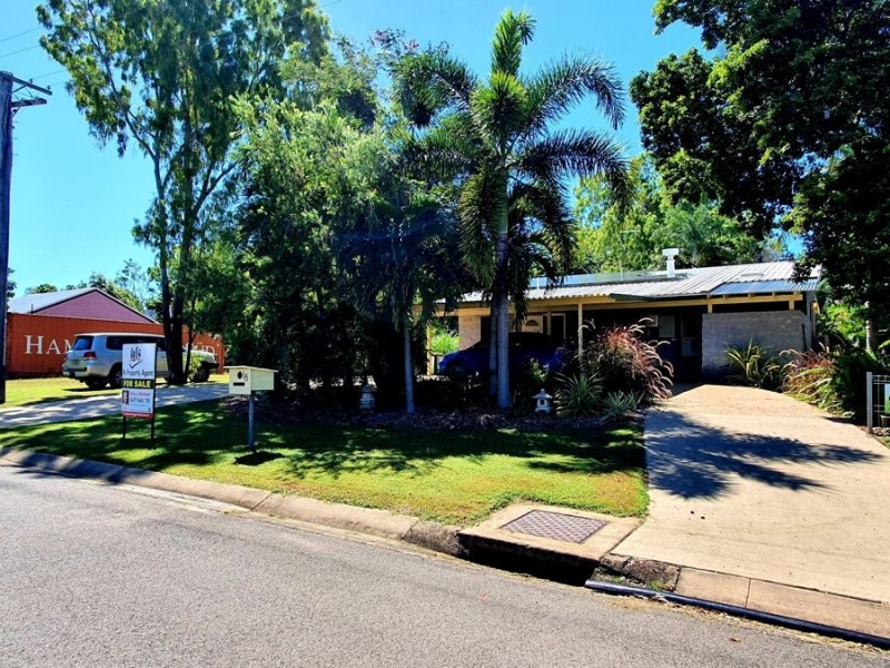 16 Madelaine Drive, Balgal Beach QLD 4816