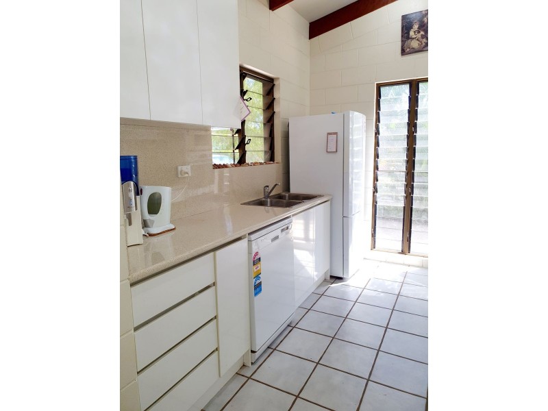 16 Madelaine Drive, Balgal Beach QLD 4816