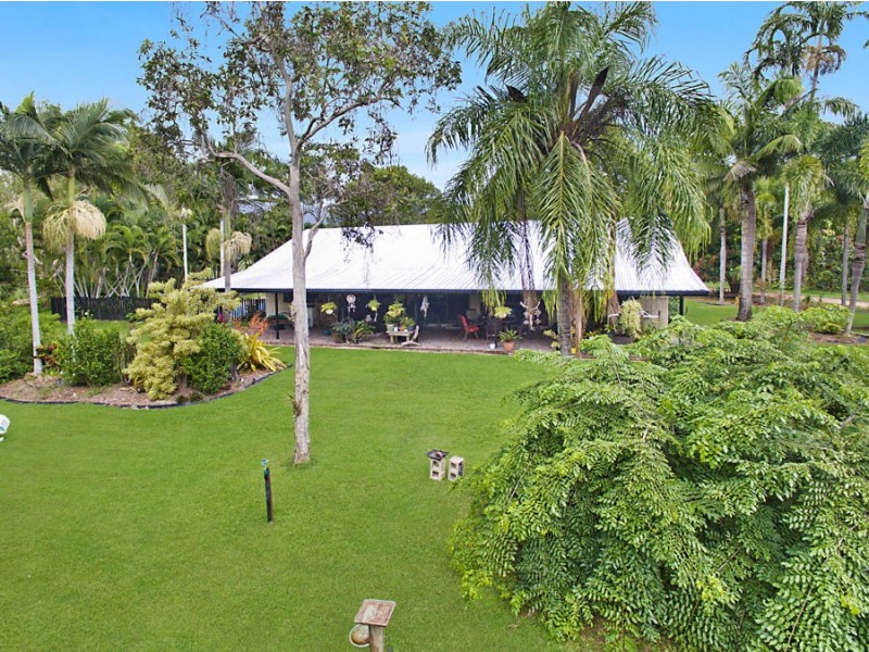 293 Ocean Pde, Balgal Beach QLD 4816