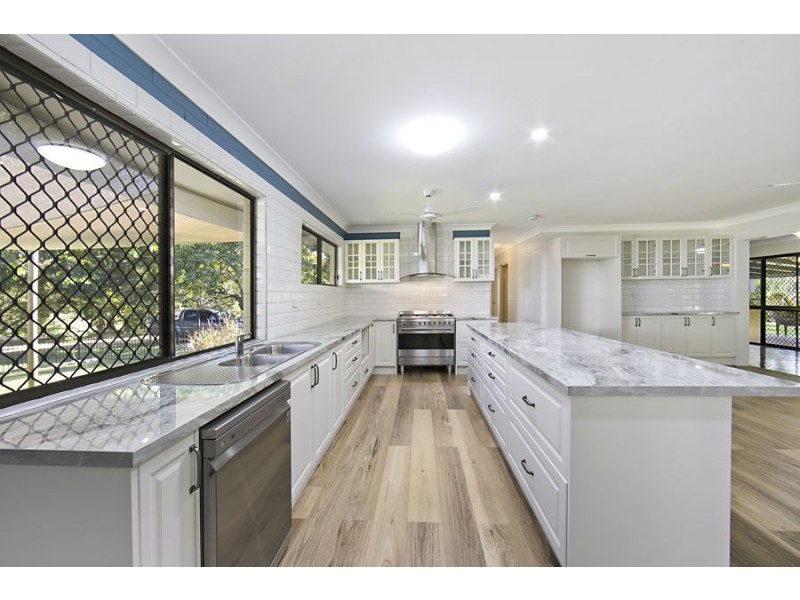 293 Ocean Pde, Balgal Beach QLD 4816