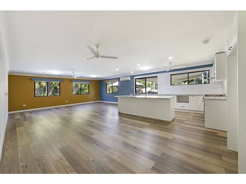 293 Ocean Pde, Balgal Beach QLD 4816