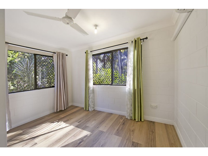 293 Ocean Pde, Balgal Beach QLD 4816