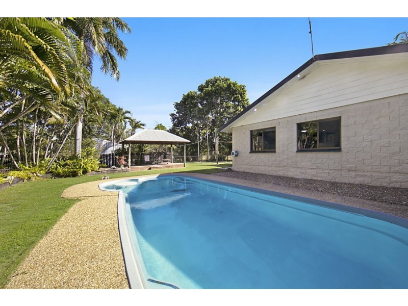 293 Ocean Pde, Balgal Beach QLD 4816