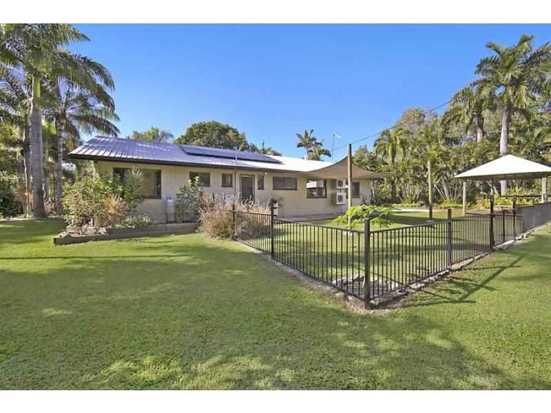 293 Ocean Pde, Balgal Beach QLD 4816