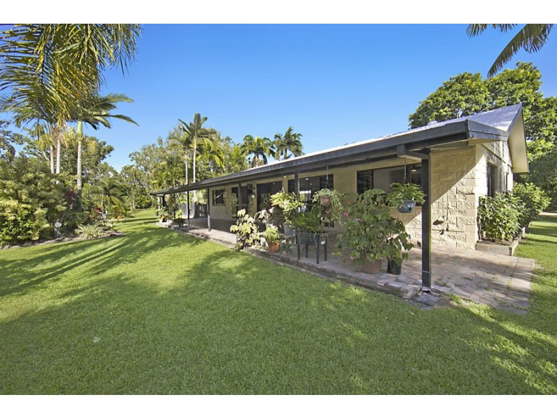 293 Ocean Pde, Balgal Beach QLD 4816