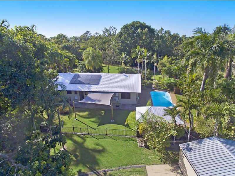 293 Ocean Pde, Balgal Beach QLD 4816