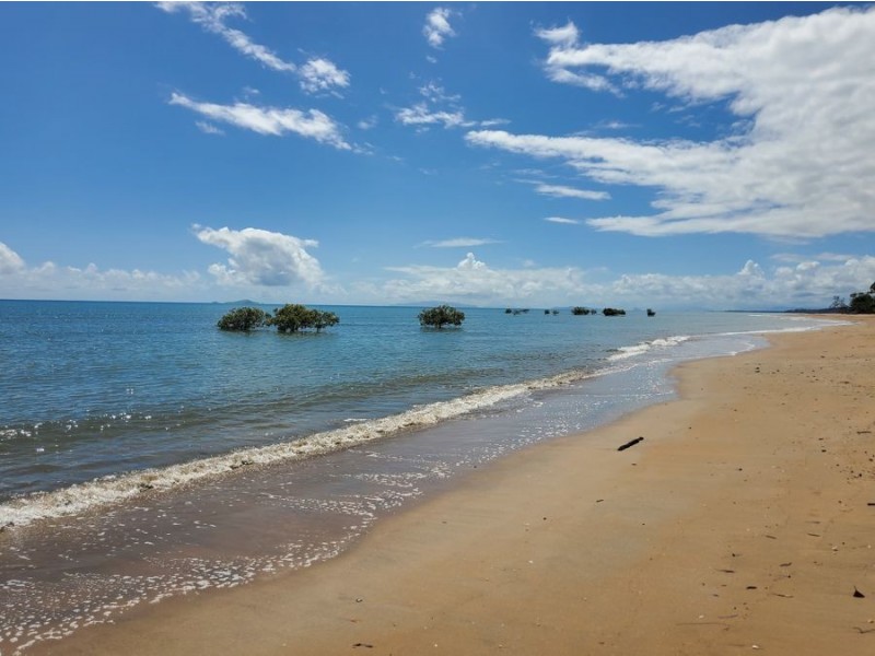 36 Augusta Dr, Balgal Beach QLD 4816