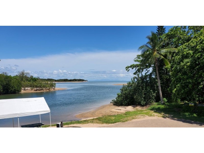 36 Augusta Dr, Balgal Beach QLD 4816