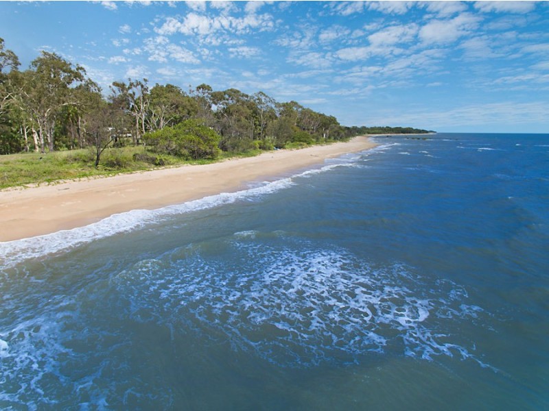 38 & 42 Augusta Dr, Balgal Beach QLD 4816