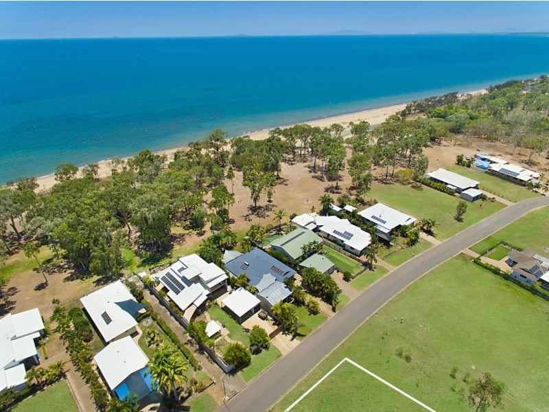38 & 42 Augusta Dr, Balgal Beach QLD 4816