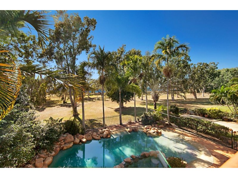 6 Pebble Beach Court, Balgal Beach QLD 4816