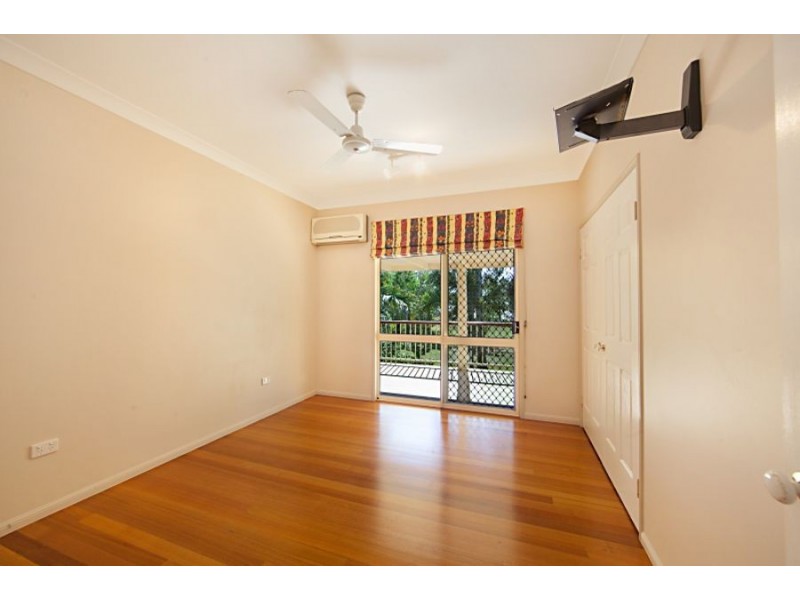 6 Pebble Beach Court, Balgal Beach QLD 4816