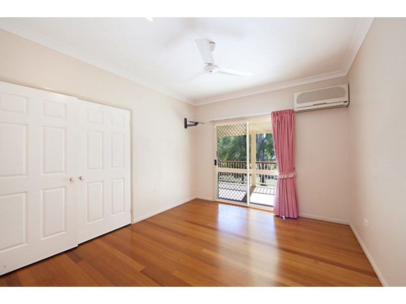 6 Pebble Beach Court, Balgal Beach QLD 4816