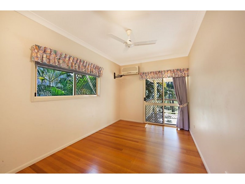 6 Pebble Beach Court, Balgal Beach QLD 4816