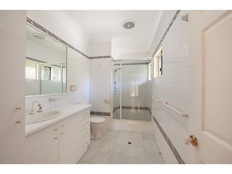 6 Pebble Beach Court, Balgal Beach QLD 4816