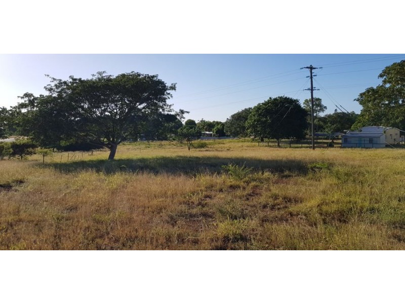 6 Felix Street, Charters Towers QLD 4820